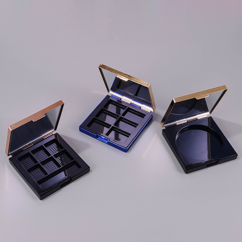 Square Iridescent Top 6-color Eyeshadow Palette With Brush Slot Packaging - Image 4