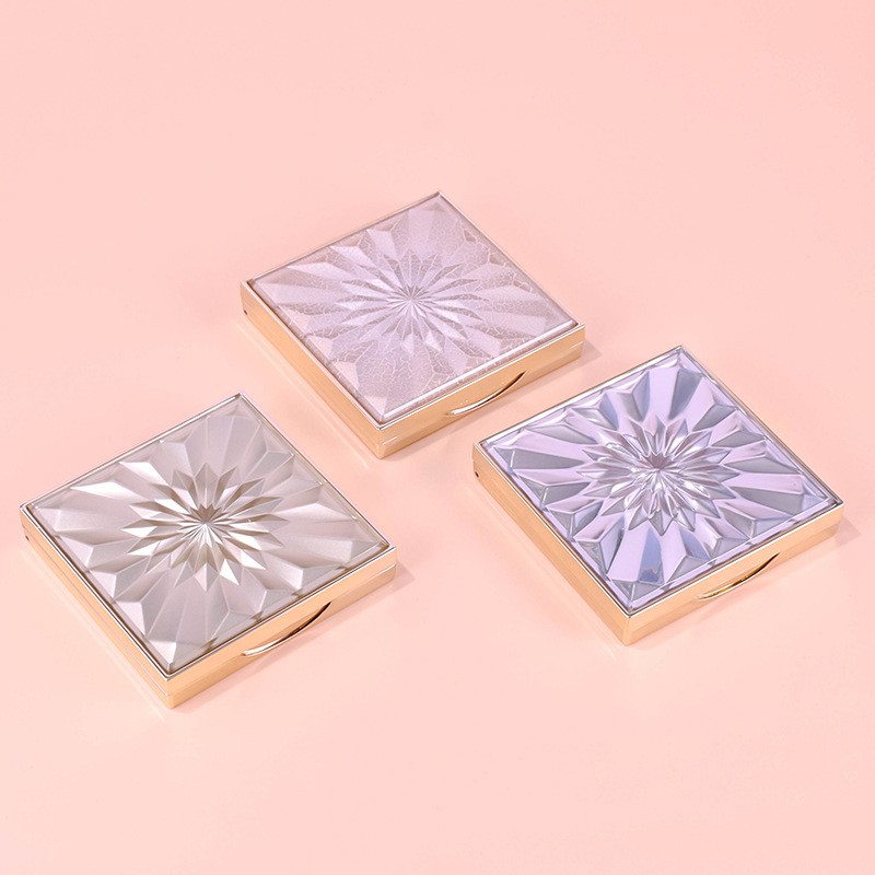 Square Snap-on Single-color Eyeshadow Compact With Engraved Top And Lens
