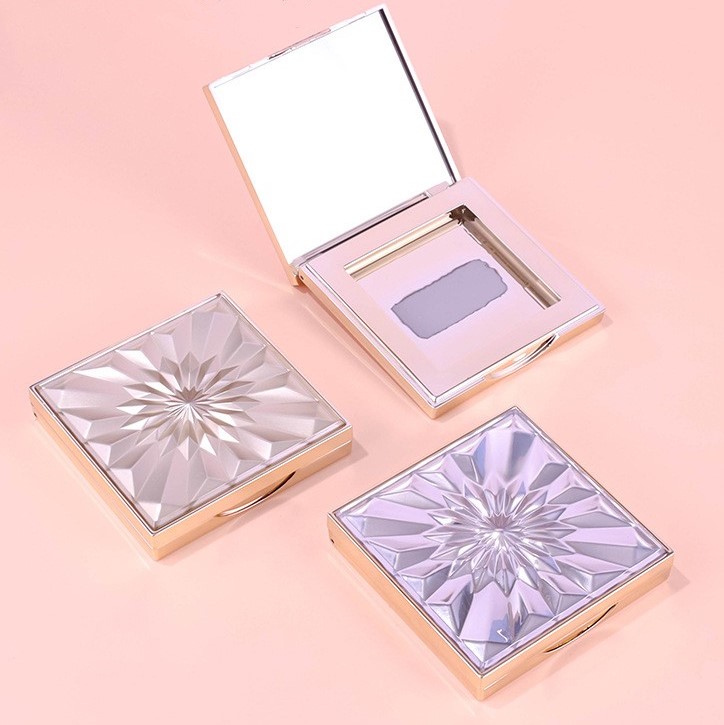 Square Snap-on Single-color Eyeshadow Compact With Engraved Top And Lens - Image 3