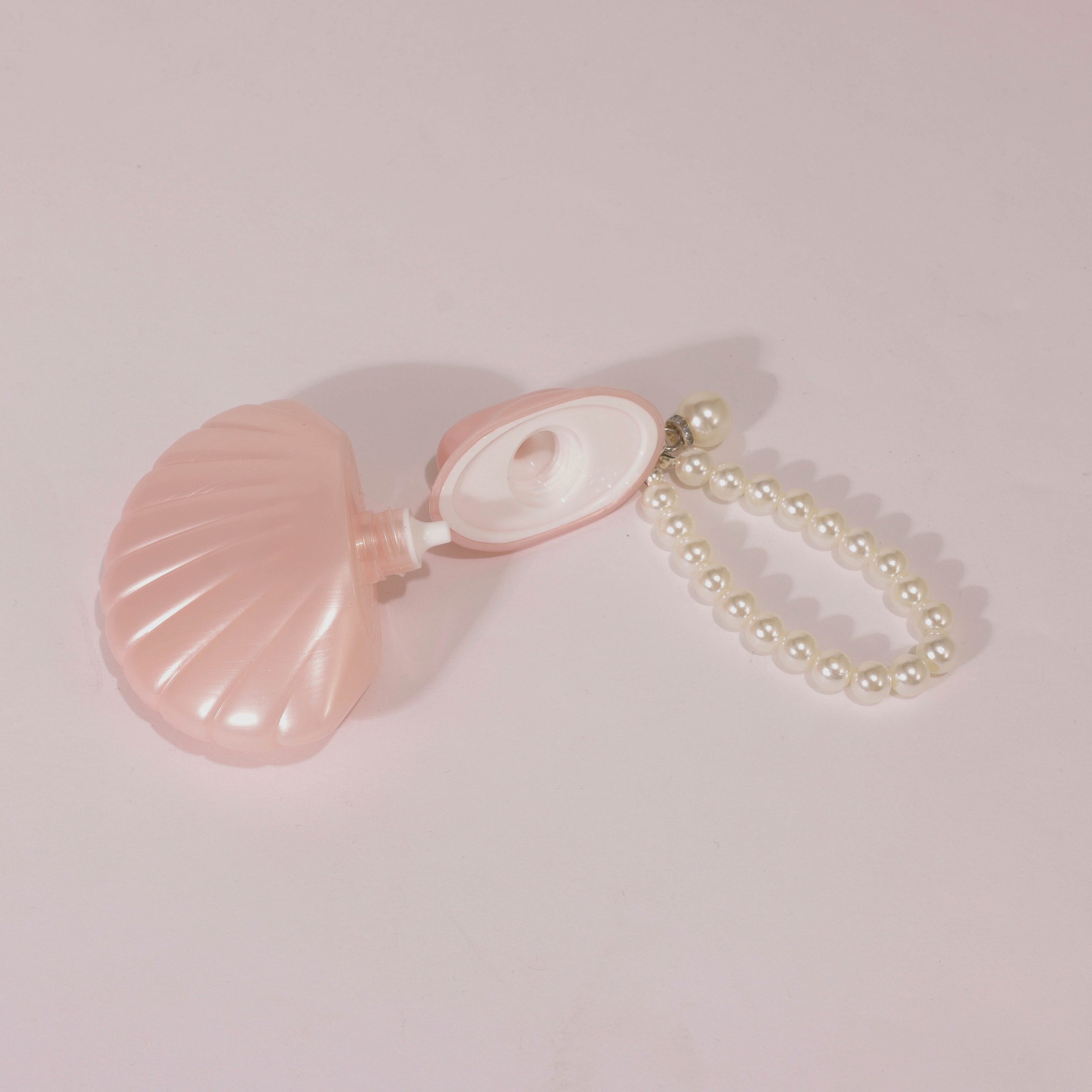 Factory Direct Sales Of New Seashell-shaped Pendant Chains - Image 5